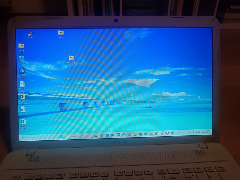 Toshiba c875-15k (Peças)