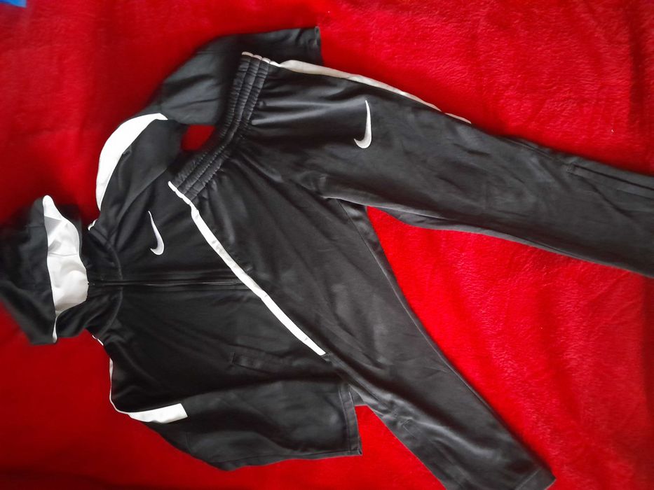 Dres Nike roz.104 /110