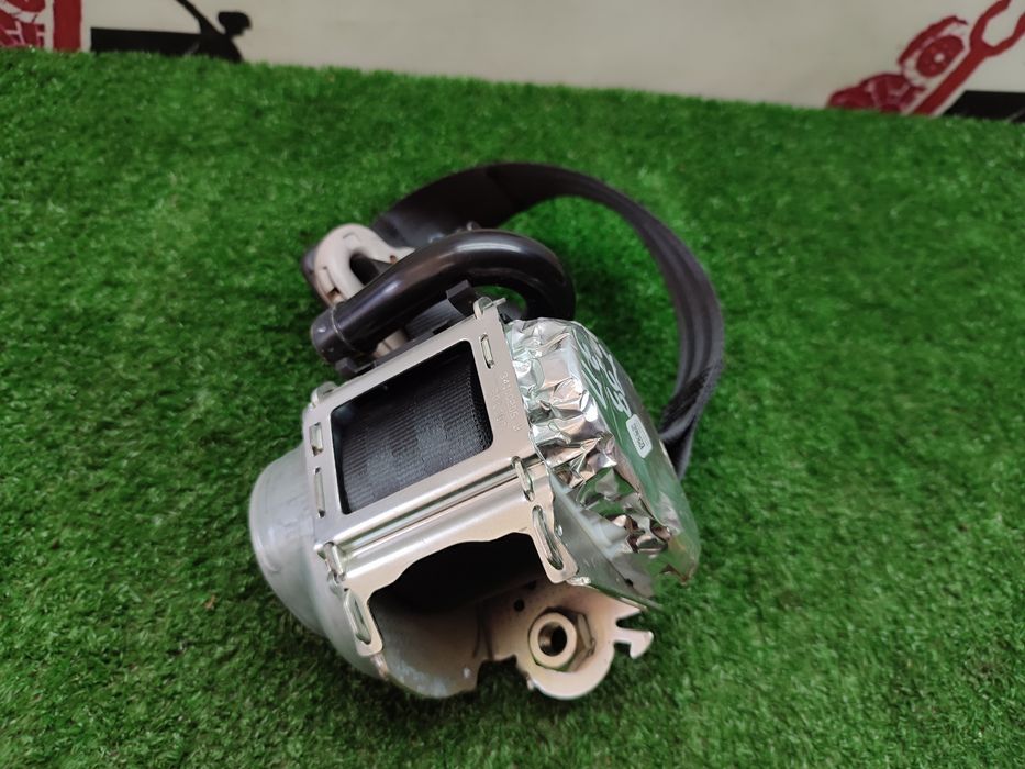 Пасок безпеки задній Nissan rogue t33 разборка ніссан рог т33