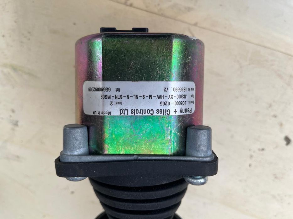 Joystick hydrauliczny koparki Atlas, O&K,Fuchs