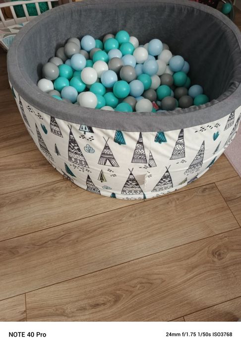 Basen z kulkami velox