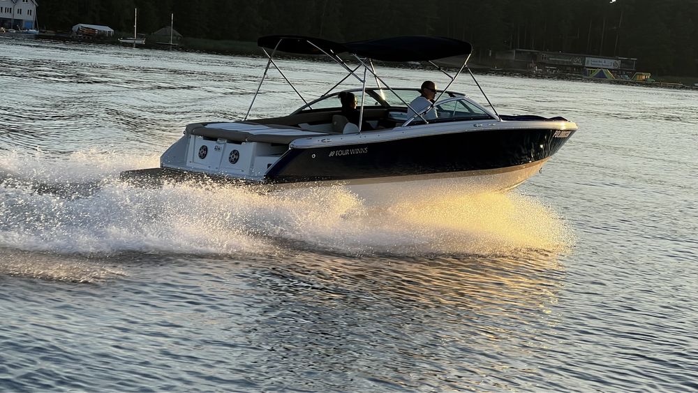 Four Winns: 230 H 189 godzin