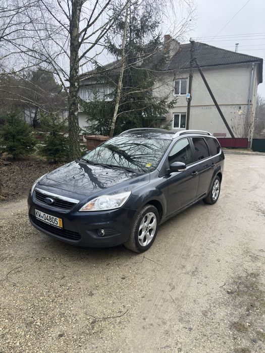 Свіжопригнаний фокус 2010 1.6 mpi