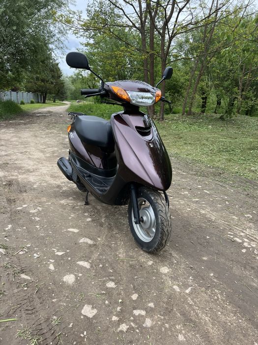 Скутери Honda Dio