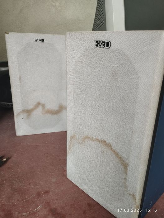 Монітор з колонками