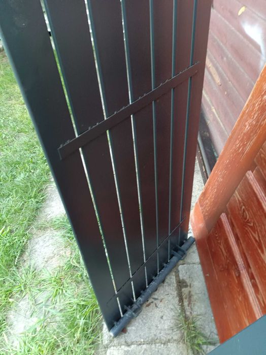 Grzejniki płytowe 3 szt od 70 do 80 cm + 2 ozdobne