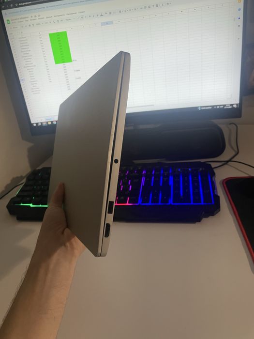 Продам ноутбук для ігор xiaomi i5 mx150 8gb батарея 2 год