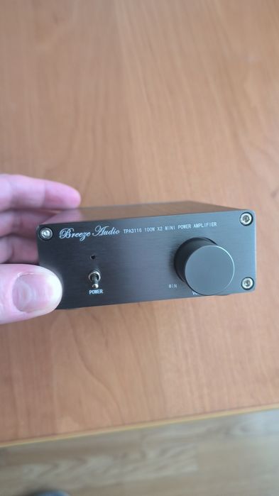 Звуковая карта  для студийного микрофона