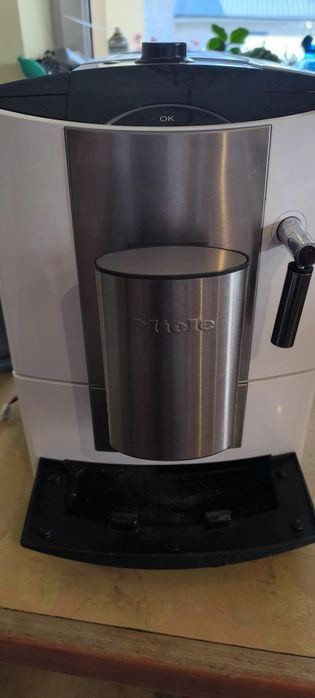Ekspres Miele CM5200 na czesci
