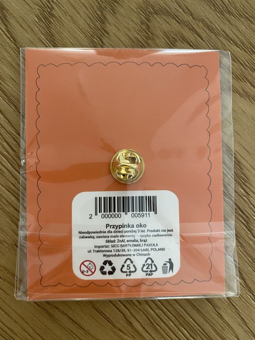 Pin Rossmann oko przypinka kolekcja