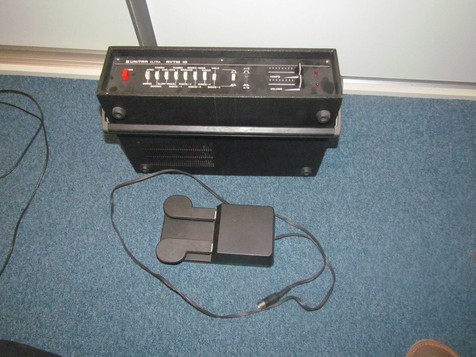 Automat perkusyjny unitra eltra RYTM 16