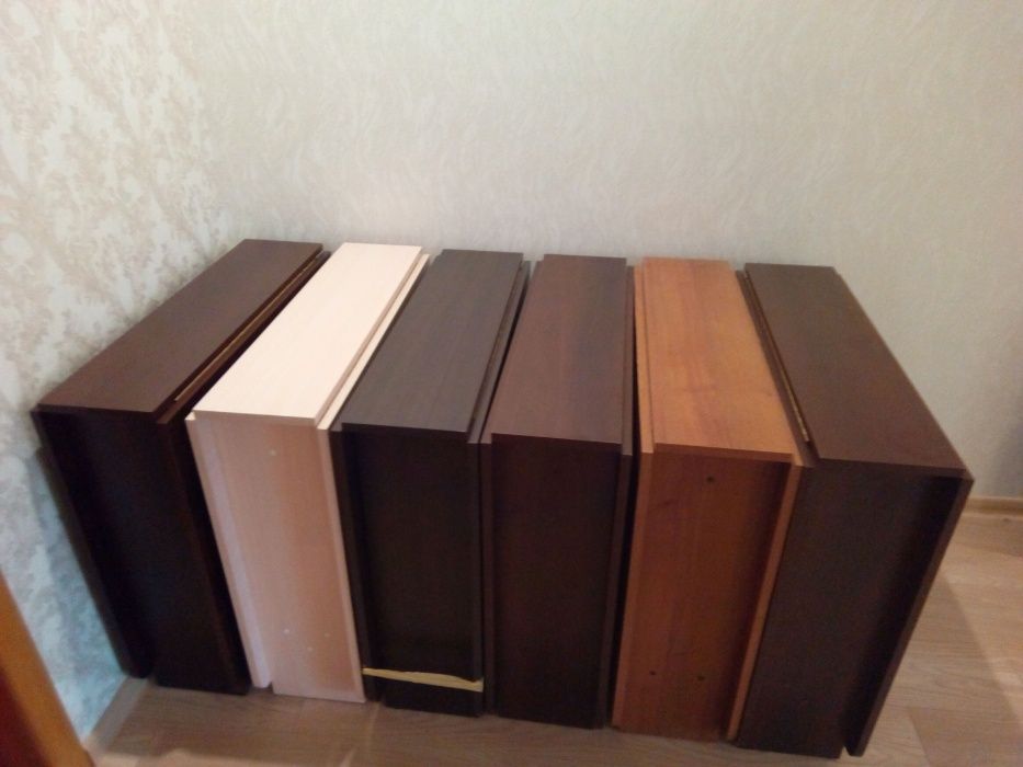 Стол - книжка новый