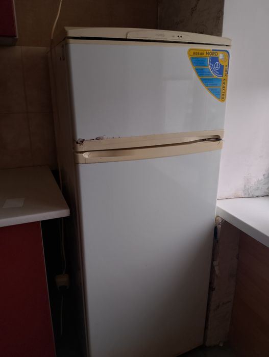 Продам холодильник
