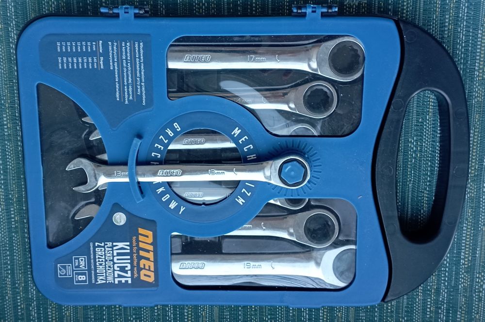 Набір ключей з трещіткою Niteo | Набор ключей с трещетками Niteo