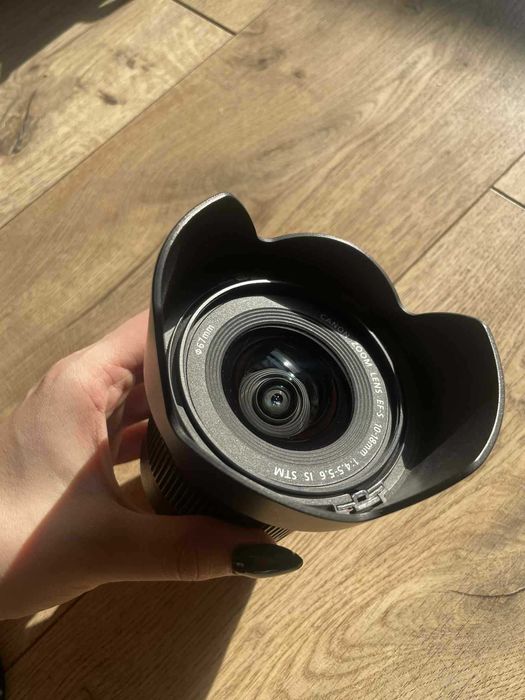 Aparat Canon eos 77D + 2 obiektywy + baterie + akcesoria