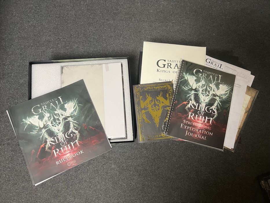 Настільна гра - Tainted Grail: Kings of Ruin (sundrop)