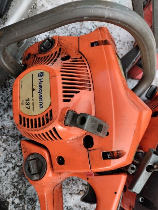 Продам бензопилу