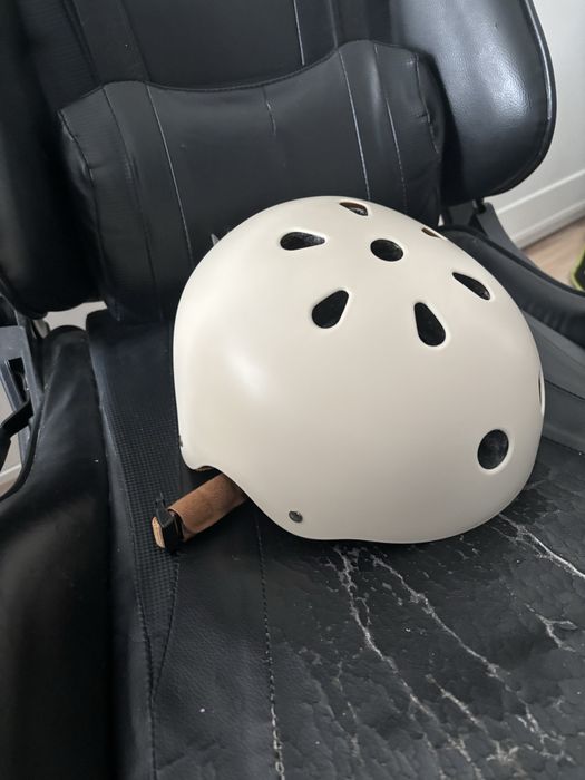 Kask dzieciecy Lionelo