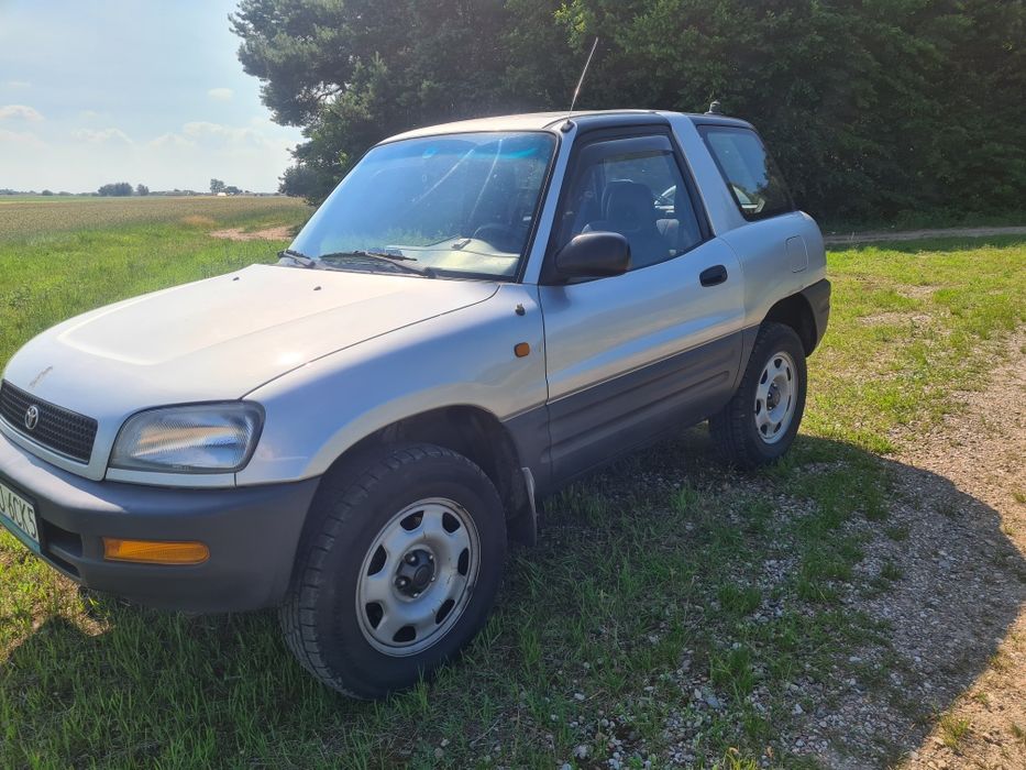 Toyota rav4 1 generacji