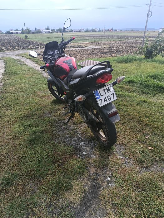 Honda CBF125, 2013r sprawny kat. B wtrysk 2-2.5 litra 100 km