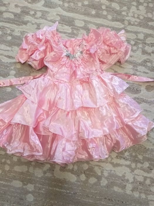 Святкова сукня для дівчинки