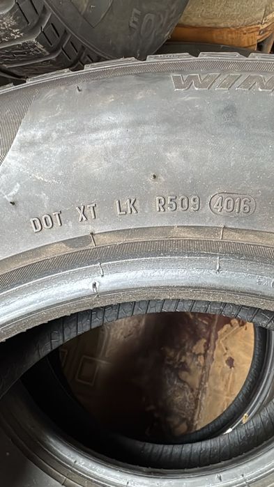 Шини для автомобіля Pirelli Winter Sottozero 2 215/65 R16 98H  комплект