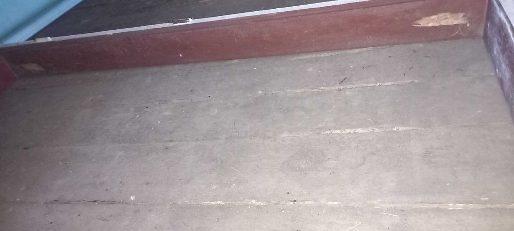 Прадам двері деревяні