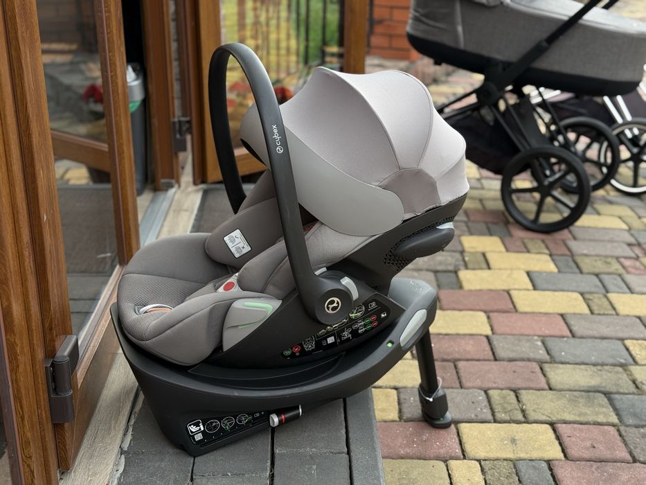 Автолюлька Cybex cloud G+ i-Size / База cybex base G ISOFIX