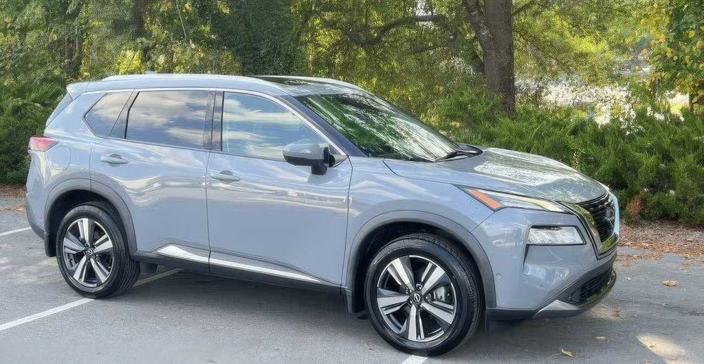 Nissan Rogue SL      2022