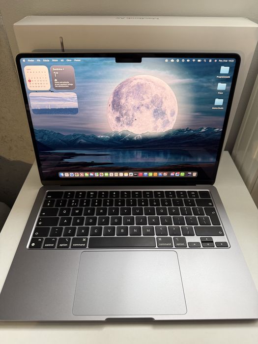 MacBook air M2 8/256 + akcesoria