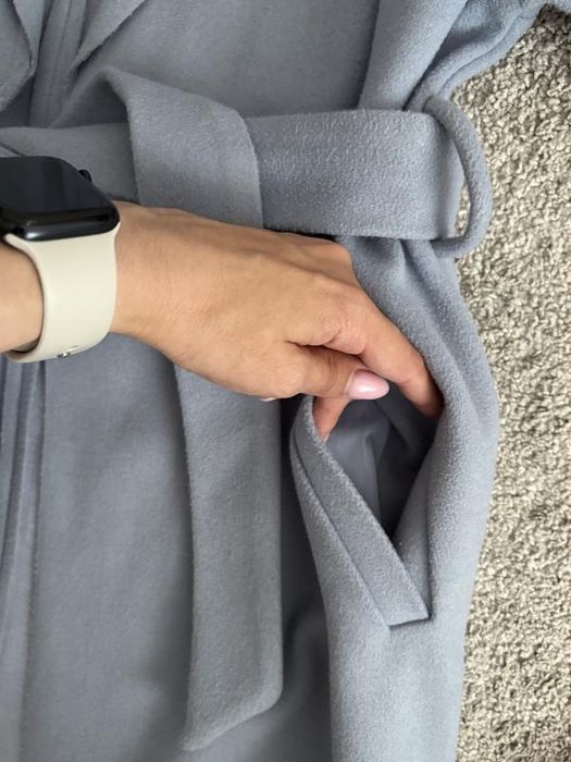 Блакитне пальто Reserved