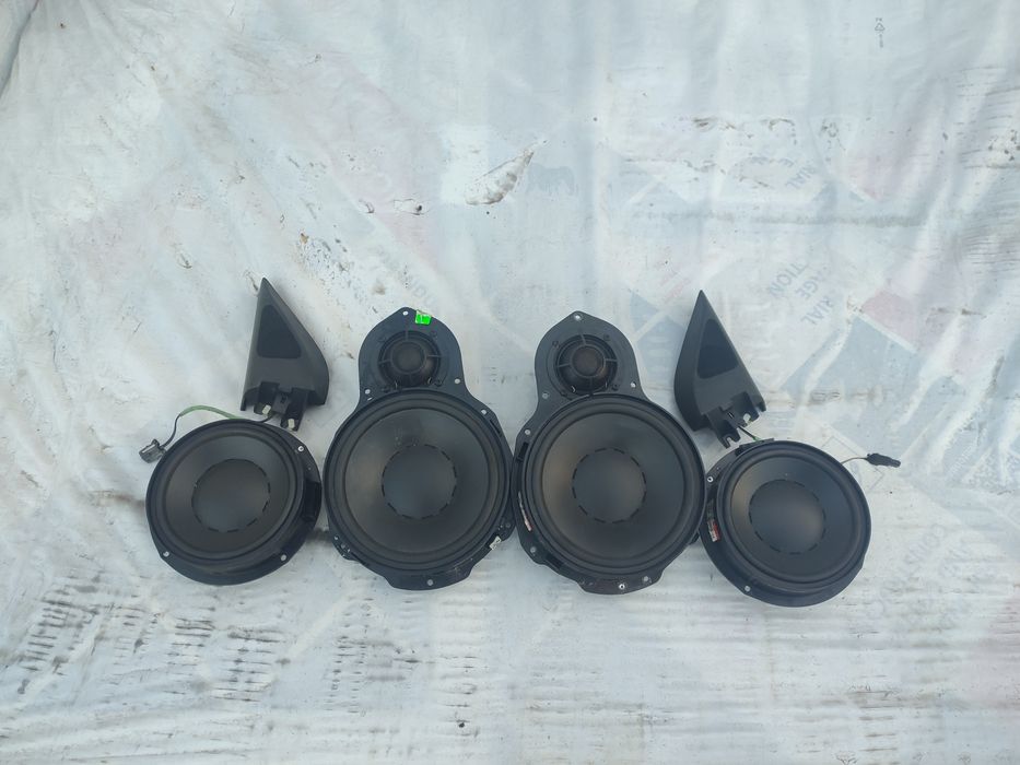 Динаміки дінаудіо Пасат Б6 пасат б7 акустика dynaudio Passat B6 B7