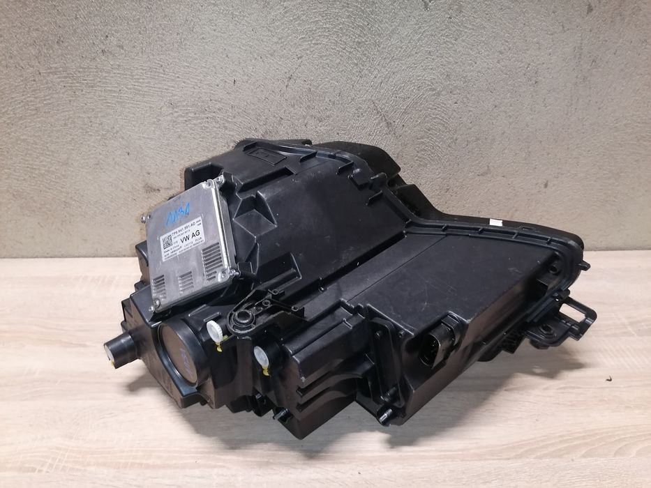 Skoda Kodiaq Lampa Full Led przód prawa