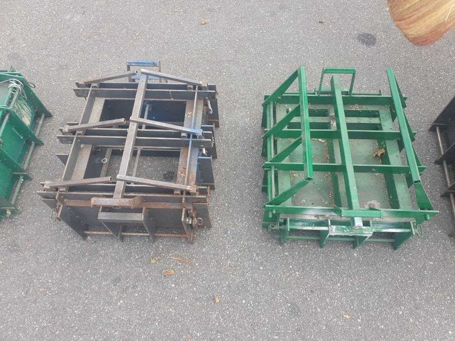 Продам набір б/у форм металеві для лиття вуликів ППУ на 6 рамок «SOTA»