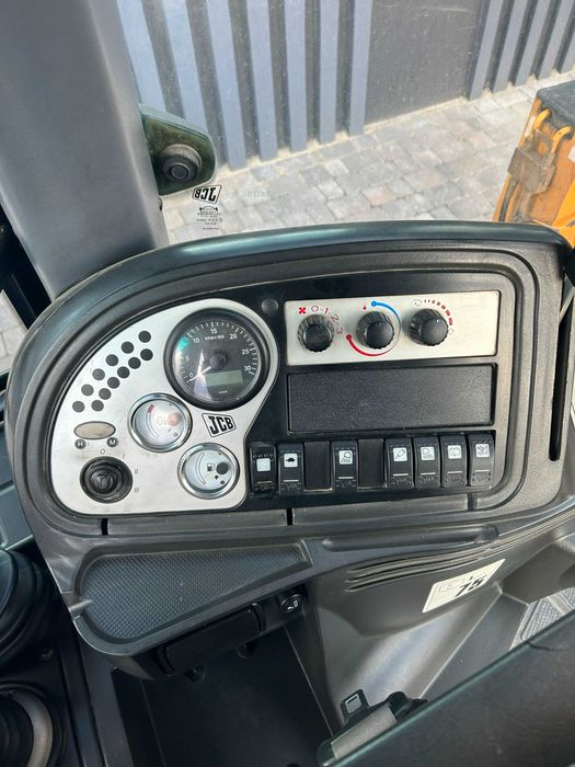 Продам JCB 4CX Sitemaster 2008 року