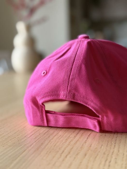 Nowa czapka z daszkiem SGH różowa regulowana