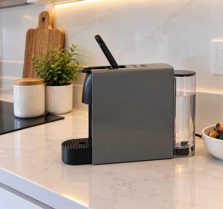 Máquina de café Krups Nespresso Essenza Mini