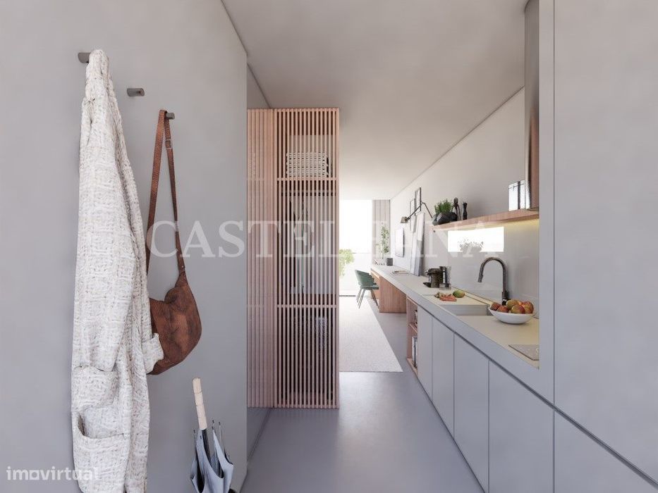 Apartamento T0 com varanda, no Porto