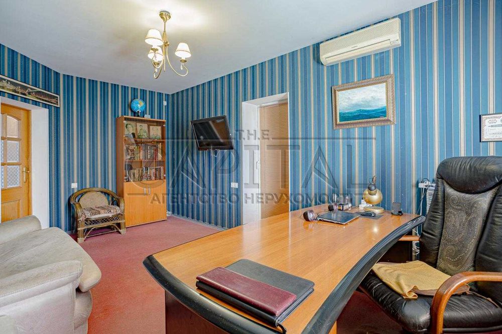 Терміново! Продаж будинку, 400м2, 12 сот. ділянка, Гнідин