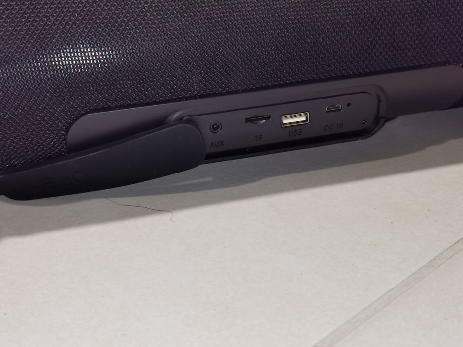 Conjunto colunas Bluetooth NGS ROLLERSLANG e NOONDAY by Fresh & Rebel