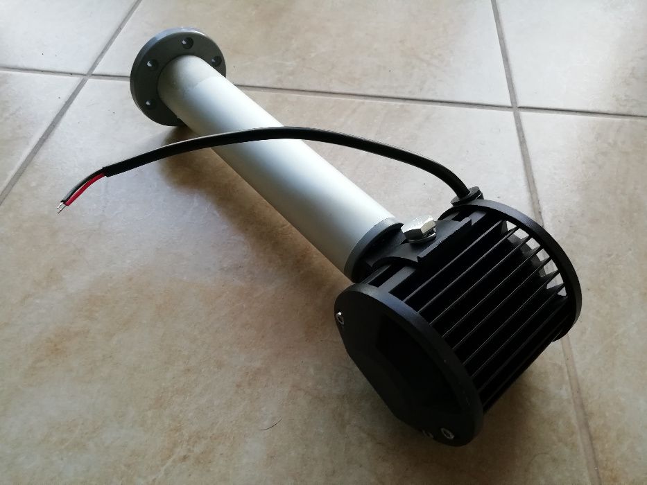 LED Spotlight (18 W) with Included Mount – Free Shipping64564318115969124