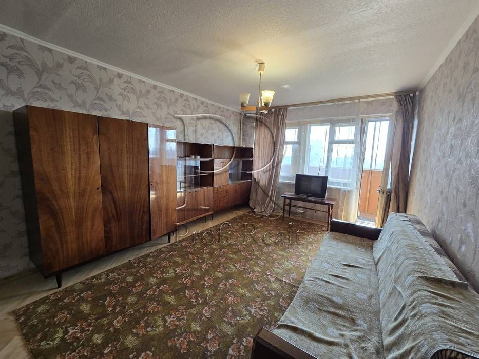 Продаж 1 кімн. квартири біля метро вулиця Юрія Глушка 9А