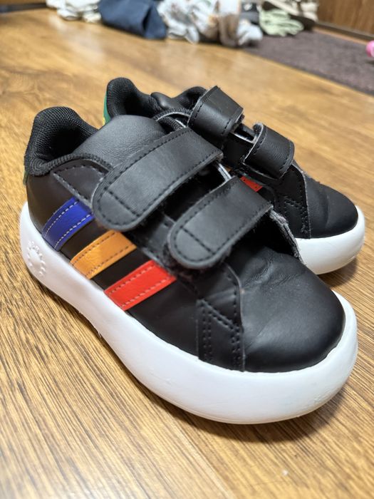 Кросівки adidas 24 розмір