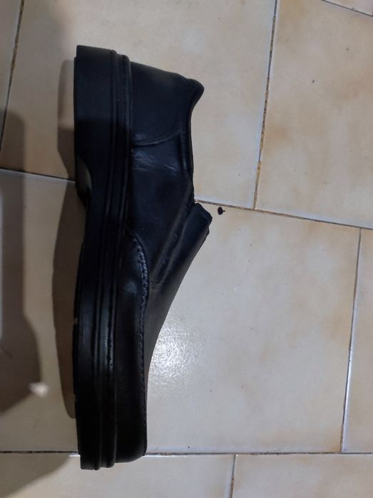 Sapatos casuais novos