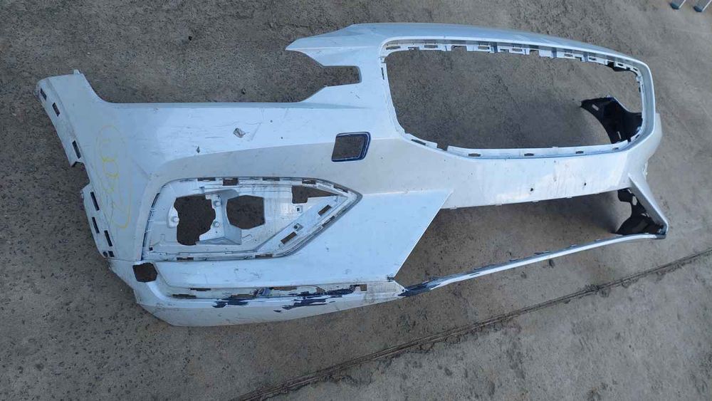 Volvo V60 CC бампер передній