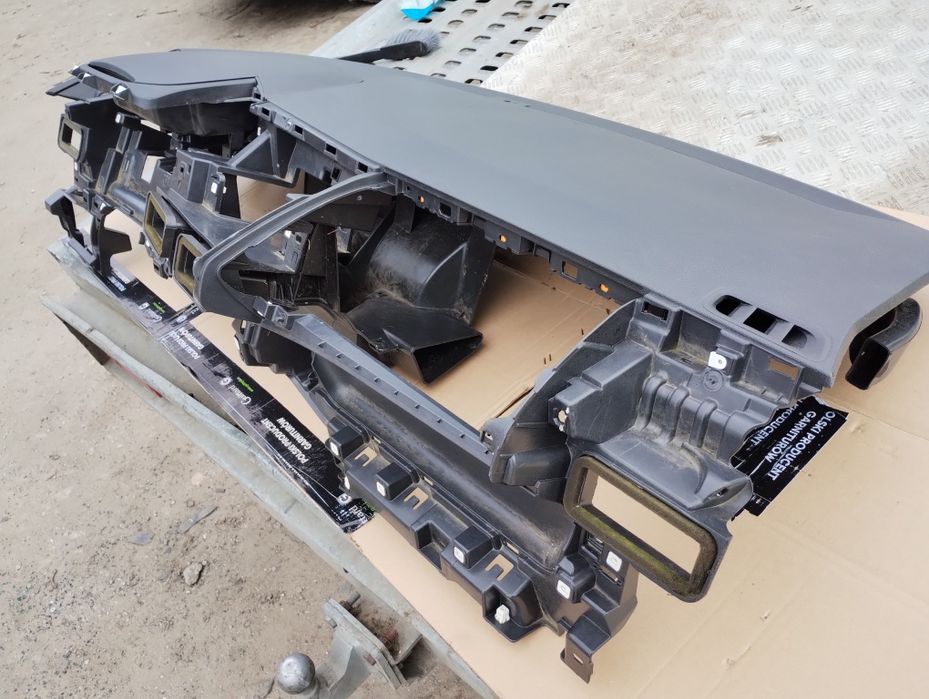 Konsola deska citroen Berlingo IV 4 peugeot Rifter