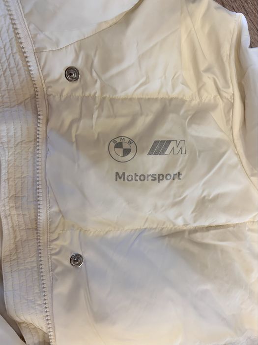 Пухова куртка puma