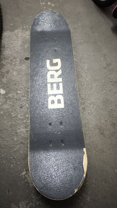 2 Skates um  Berg e 1 pequeno
