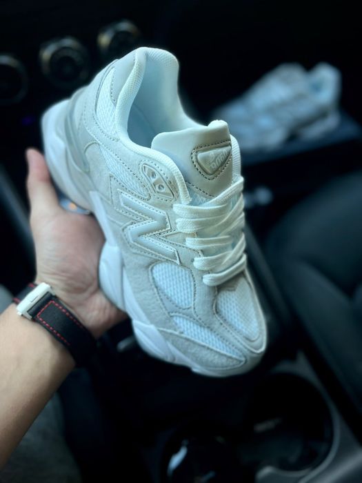 Жіночі кросівки New Balance 9060 Grey