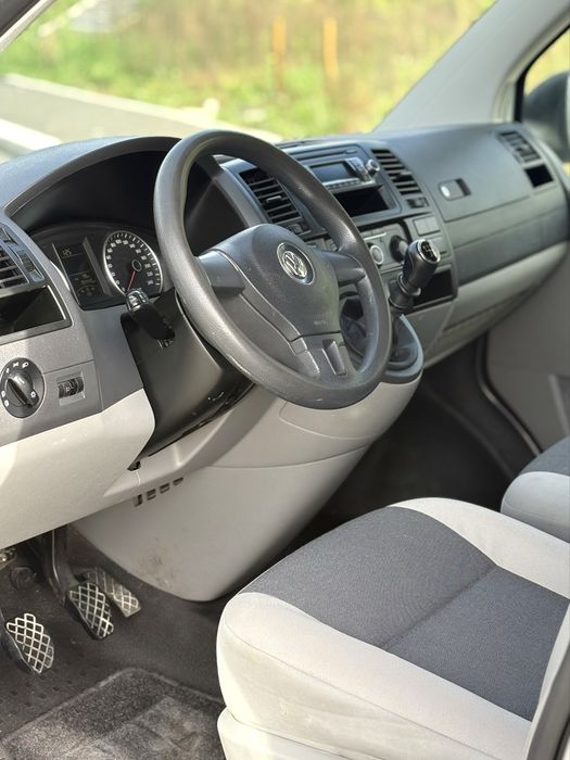 Volkswagen Transporter T5 2.0 tdi